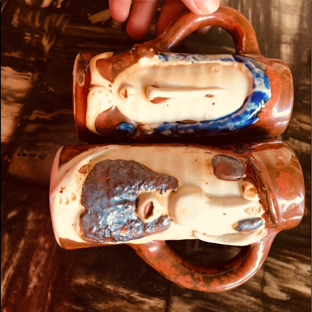 Salt and pepper shaker